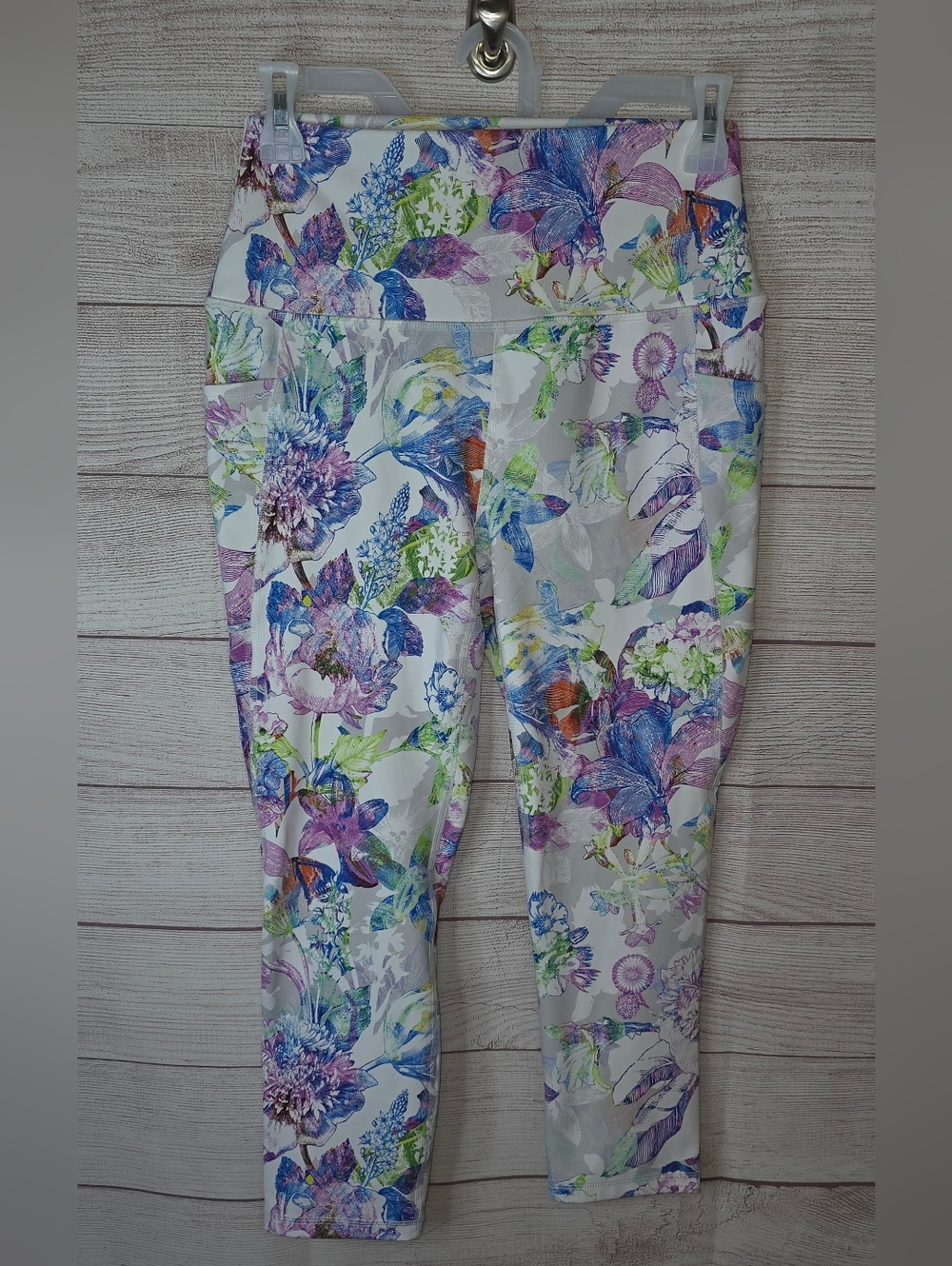 RBX Floral Print High Waist Performance Capri Leggings Size Medium